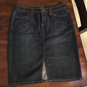 NWOT Apt 9 Denim Midi Skirt Sz 10